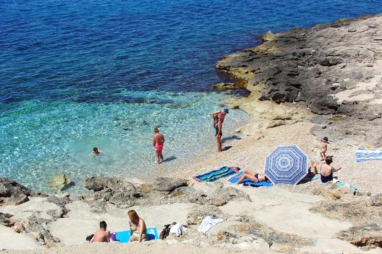 Apartments With A Parking Space Ivan Dolac, Hvar - 8753 Екстериор снимка