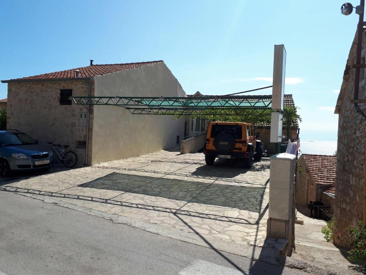 Apartments With A Parking Space Ivan Dolac, Hvar - 8753 Екстериор снимка